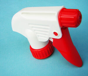 SNXT 1200 industrial trigger sprayer for chemicals and solvents, chemical resistant plastic finish.